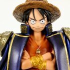 image Grandline Men 4 - Luffy tenue bleu de G.Roger